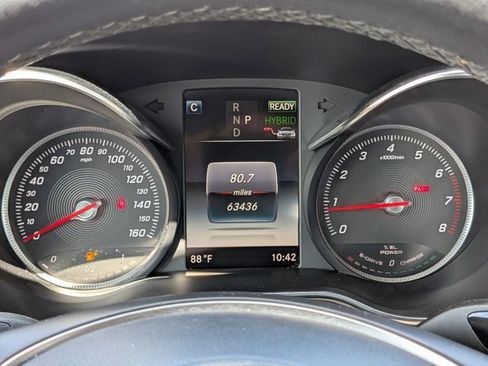 Used 2018 Mercedes-Benz C 350e Sedan image 11