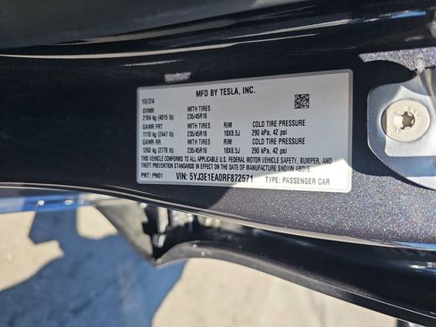 Used 2024 Tesla Model 3 Standard Range image 36