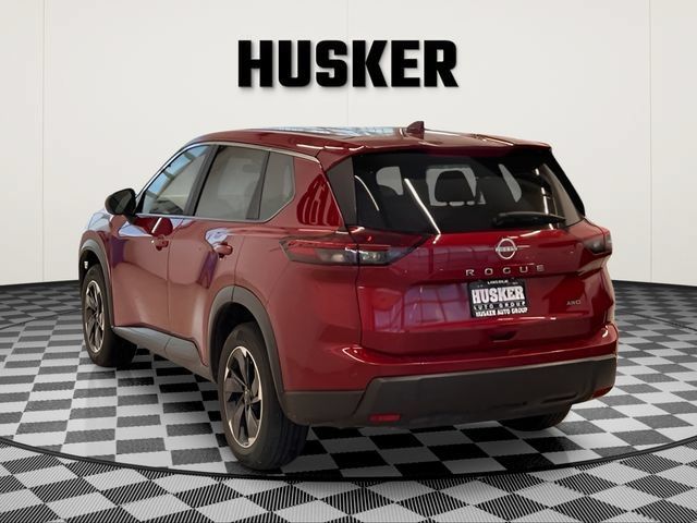 Used 2025 Nissan Rogue SV AWD/4WD image 5