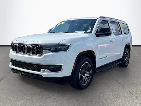 Certified 2023 Jeep Wagoneer 4WD w/ Premium Group I image 3