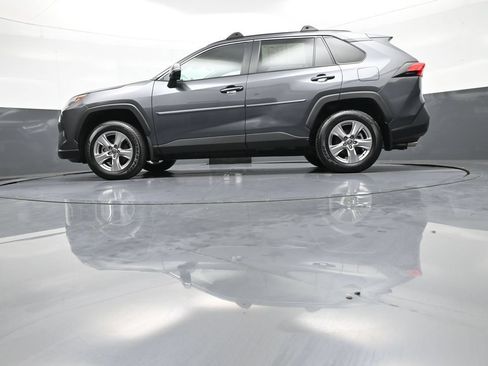 Used 2023 Toyota RAV4 XLE AWD/4WD image 31
