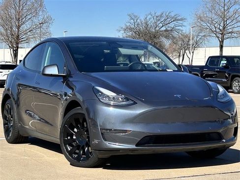 Used 2020 Tesla Model Y Long Range image 2