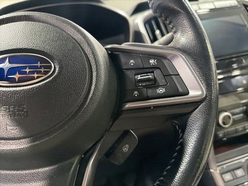 Used 2022 Subaru Ascent Limited w/ Technology Package image 18