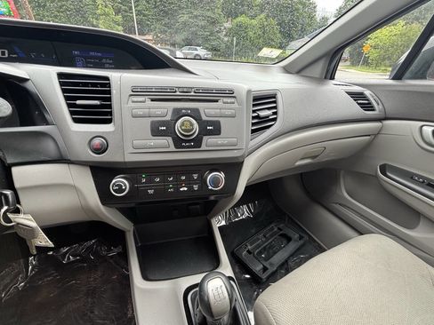 Used 2012 Honda Civic LX image 7