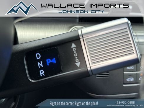 Used 2024 Hyundai Kona Limited image 18