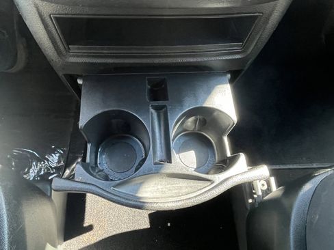 Used 2017 Dodge Grand Caravan SE image 21