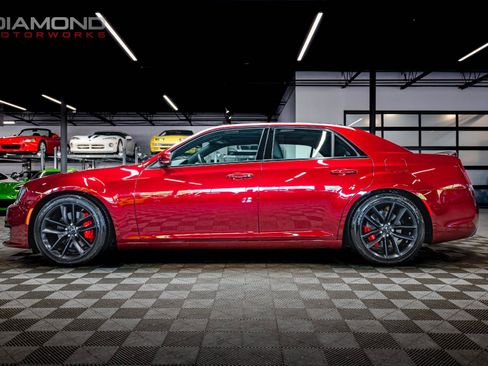 Used 2023 Chrysler 300 C RWD image 12