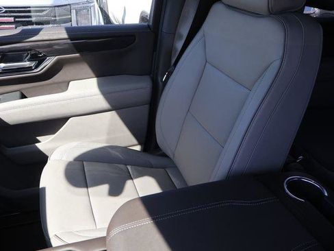 New 2026 GMC Yukon XL Elevation AWD/4WD image 21
