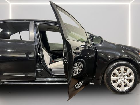 Used 2020 Toyota Corolla LE w/ Carpet Mat Package (TMS) image 2