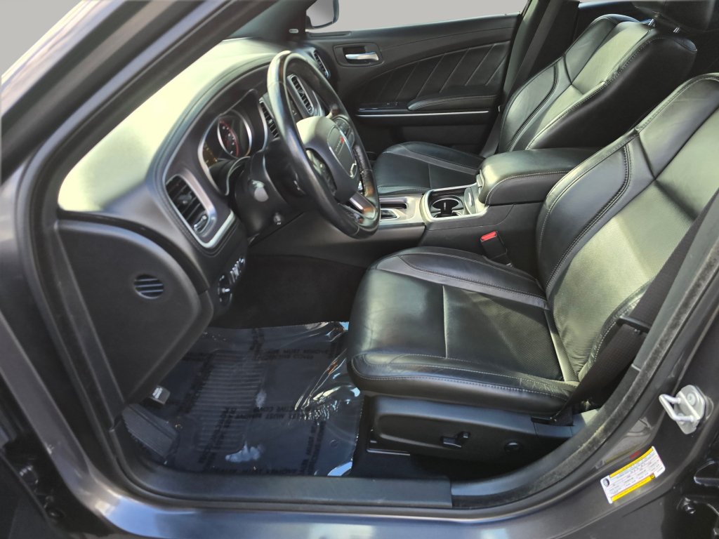Used 2020 Dodge Charger SXT w/ Plus Group RWD image 22