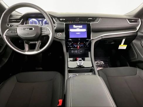 New 2026 Jeep Grand Cherokee L 4WD image 6