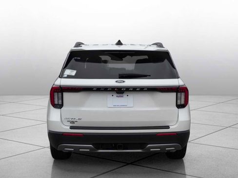 New 2025 Ford Explorer Active w/ Active Comfort Package image 14