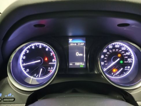 Used 2019 Toyota Camry SE w/ Convenience Package image 18