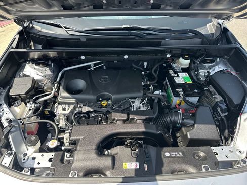 Used 2019 Toyota RAV4 XLE FWD image 29
