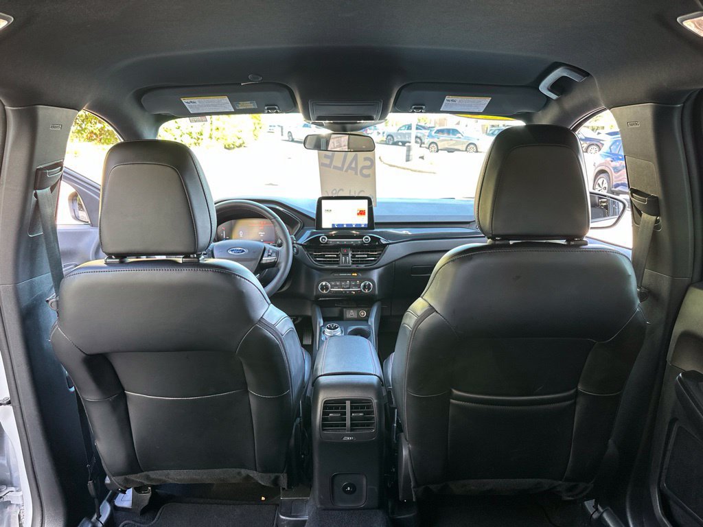 Used 2025 Ford Escape ST-Line Select AWD/4WD image 33