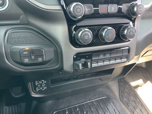New 2026 RAM 5500 Tradesman w/ Chrome Appearance Group AWD/4WD image 19