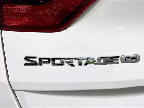 Used 2018 Kia Sportage LX FWD image 38