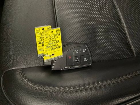 Used 2022 GMC Sierra 1500 Denali AWD/4WD image 59