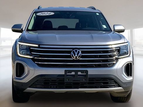 Used 2024 Volkswagen Atlas SE FWD image 3