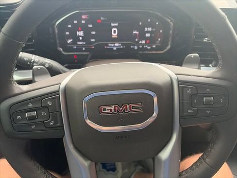 Used 2025 GMC Sierra 1500 SLT w/ SLT Premium Package AWD/4WD image 21