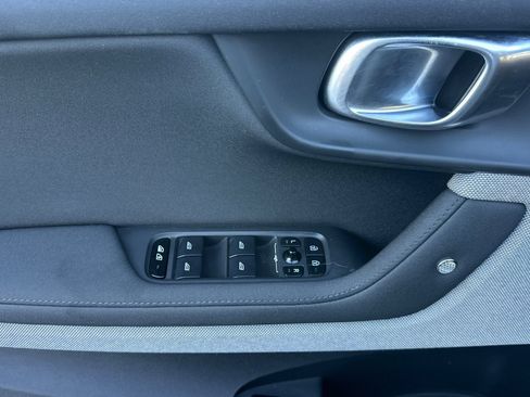 Used 2022 Polestar Polestar 2 w/ Performance Package AWD/4WD image 12