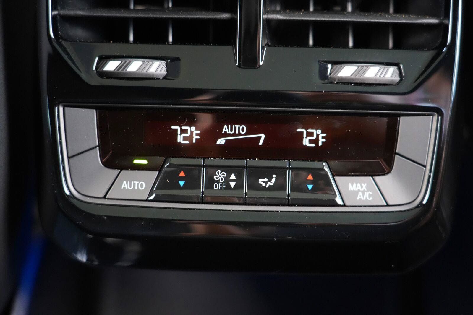 Used 2024 BMW iX xDrive50 w/ Convenience Package AWD/4WD image 37