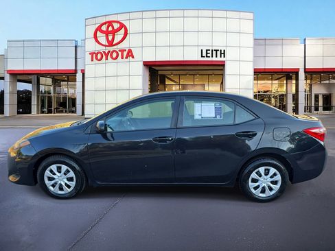 Used 2019 Toyota Corolla LE image 8