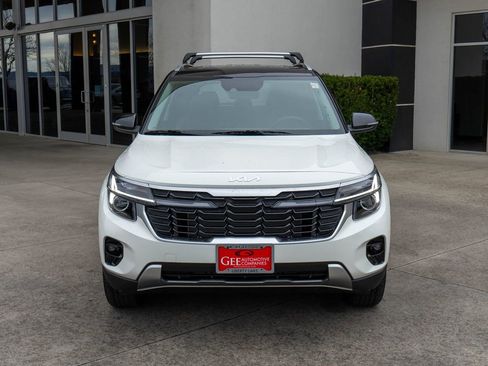 New 2026 Kia Seltos S AWD/4WD image 2