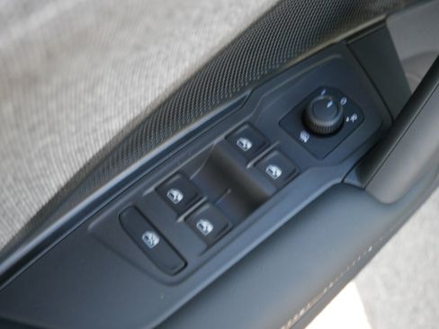 New 2025 Volkswagen Tiguan S image 7