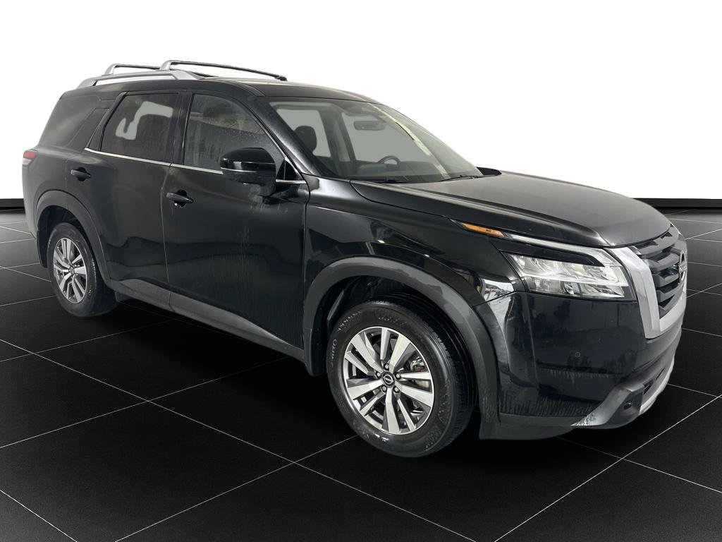 Used 2024 Nissan Pathfinder SL AWD/4WD image 7
