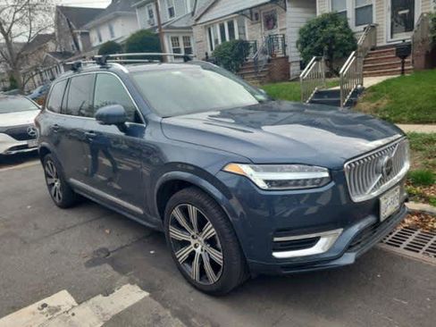 Used 2024 Volvo XC90 T8 Plus image 6