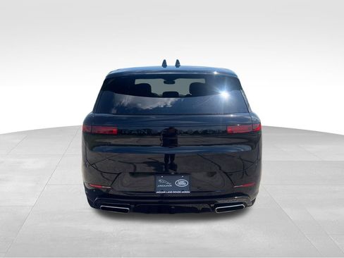 Used 2024 Land Rover Range Rover Sport Dynamic SE AWD/4WD image 4