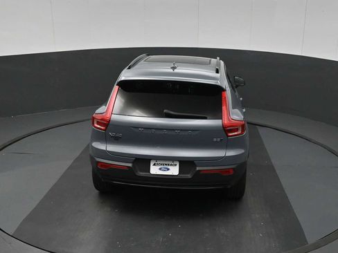 Used 2023 Volvo XC40 B5 Plus w/ Driver Assist Package AWD/4WD image 49