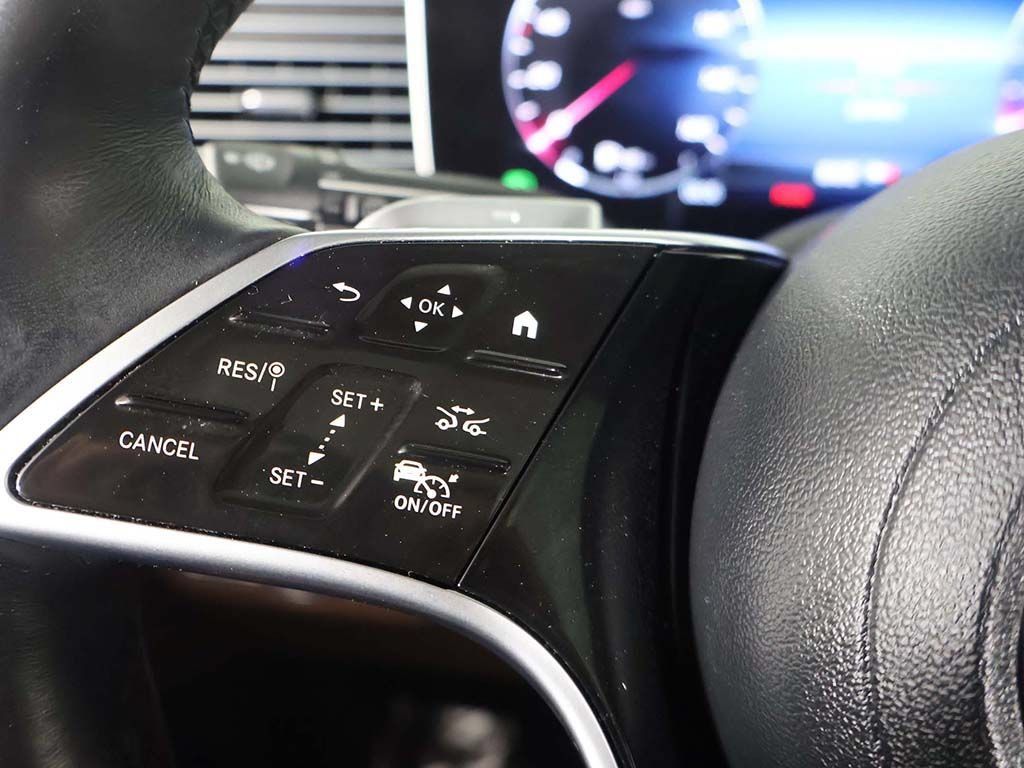 Used 2024 Mercedes-Benz GLE 450 4MATIC w/ AMG Line Exterior image 46
