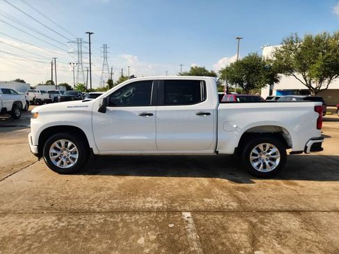 Certified 2022 Chevrolet Silverado 1500 Custom RWD image 4
