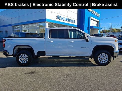 Used 2023 Chevrolet Silverado 3500 LT w/ Snow Plow Prep/Camper Package image 12