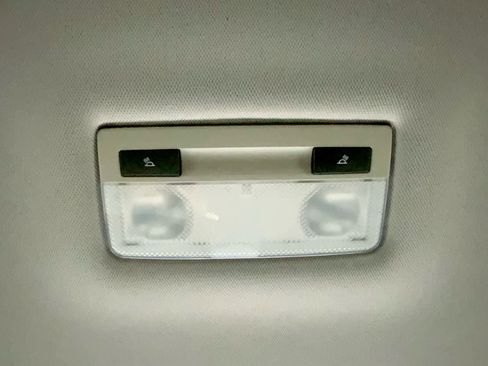 Used 2017 Chevrolet Malibu LT image 55