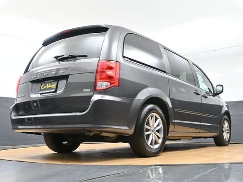 Used 2016 Dodge Grand Caravan SE FWD image 41