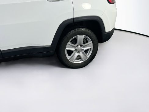 Used 2022 Jeep Compass Latitude AWD/4WD image 28