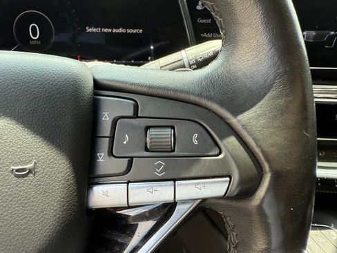 Used 2021 Cadillac Escalade ESV Sport RWD image 21