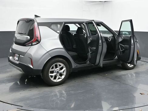 Used 2025 Kia Soul LX w/ LX Technology Package image 54