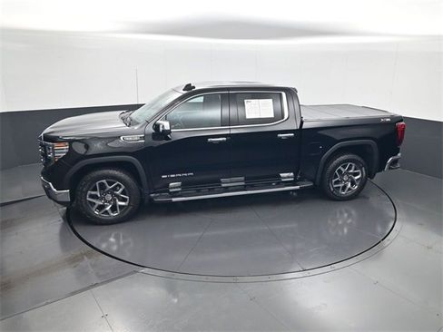 Certified 2022 GMC Sierra 1500 SLT w/ SLT Premium Plus Package image 20