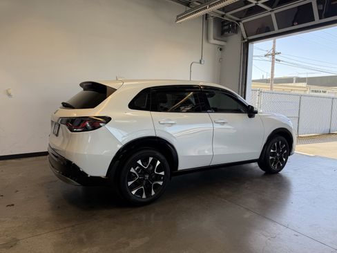 Used 2026 Honda HR-V EX-L image 3