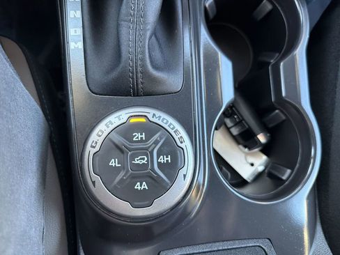 Used 2024 Ford Bronco Wildtrak image 21