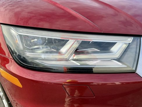 Used 2018 Audi Q5 2.0T Premium Plus w/ Premium Plus Package image 8