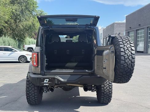 Used 2025 Ford Bronco Badlands AWD/4WD image 12