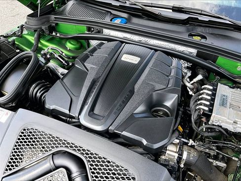 Certified 2020 Porsche Macan S AWD/4WD image 24
