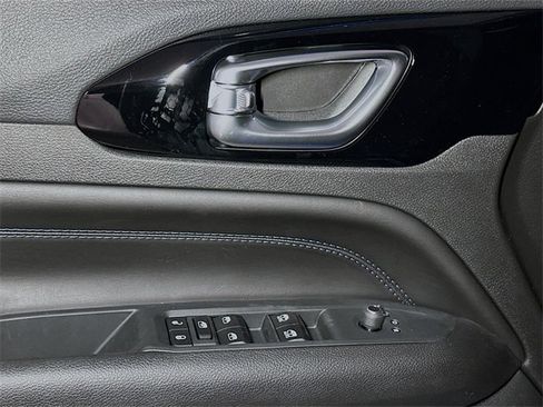 New 2025 Jeep Compass Limited w/ Sun & Sound Group image 12