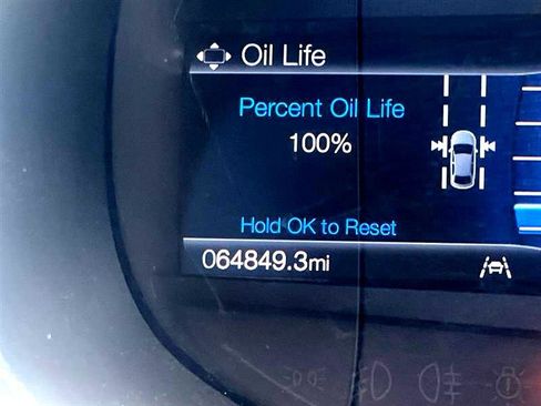 Used 2021 Ford Edge Titanium image 20