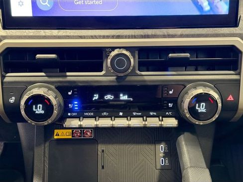 Certified 2025 Toyota Tacoma Limited AWD/4WD image 13